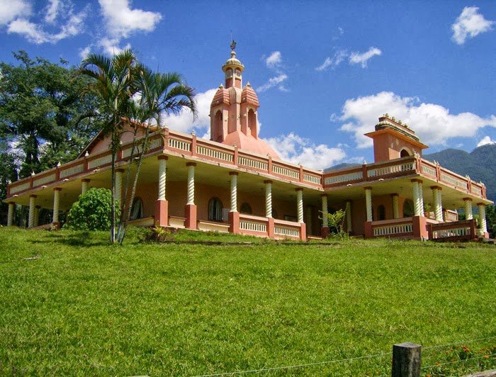 G1 - Nova Gokula inicia reforma de templos na fazenda em Pinda - notícias  em Vale do Paraíba e Região